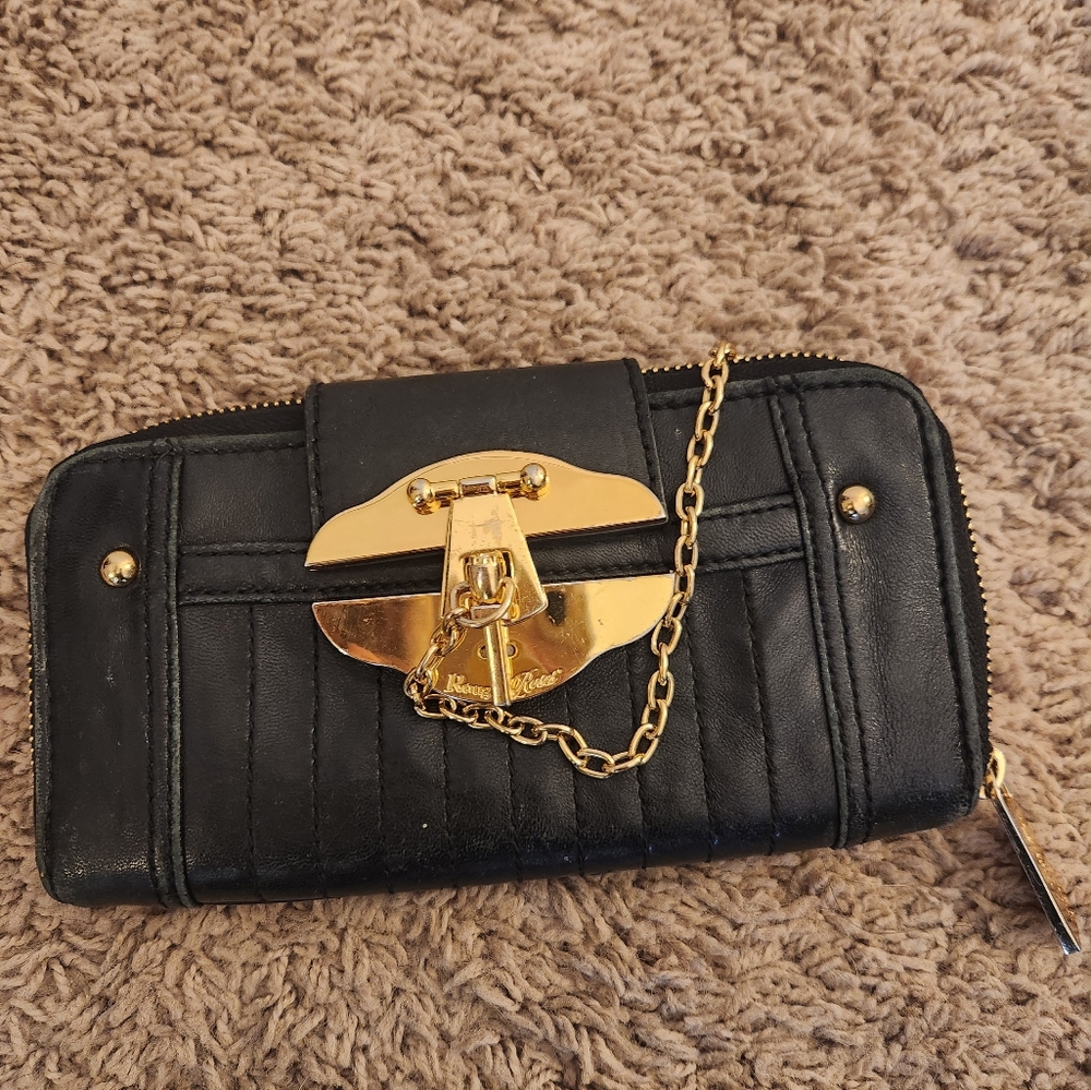 Rough Rose's Wallet